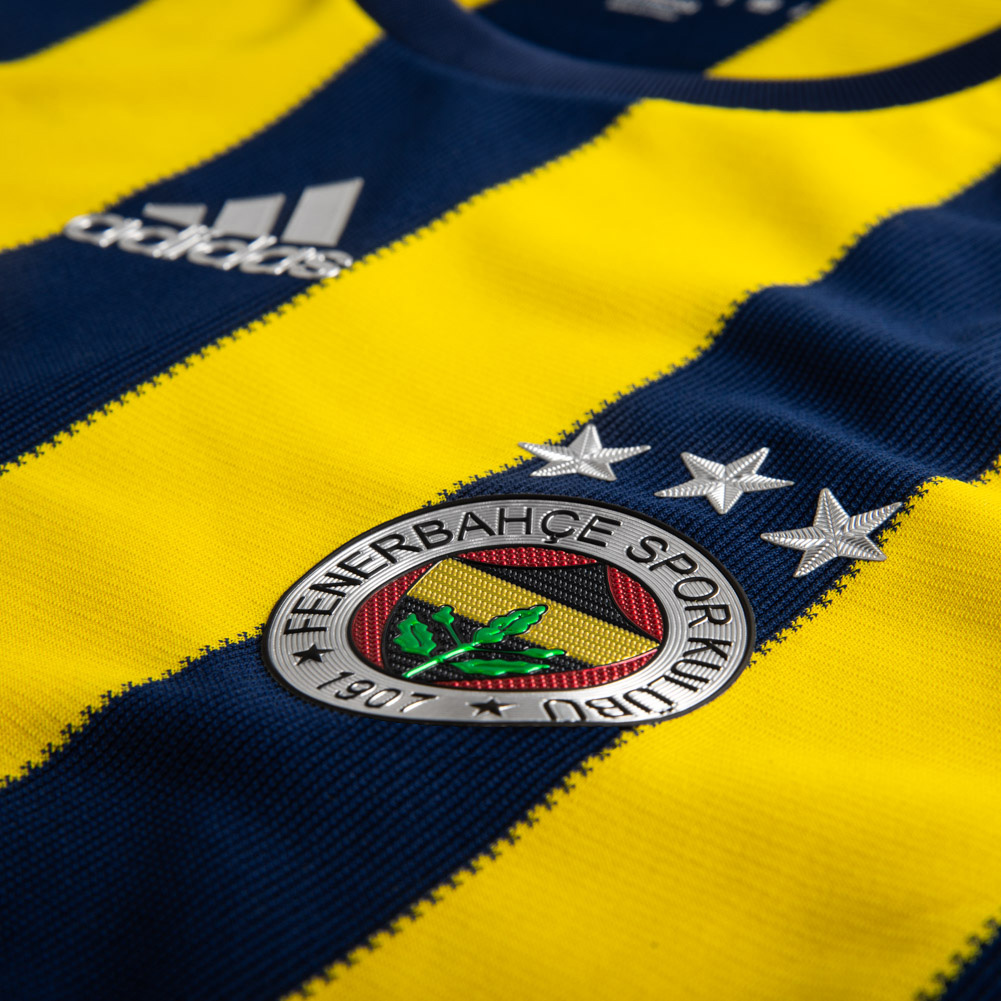 Fenerbahce Adidas Heim, Auswärts und Ausweich Fenerbahce Adidas Heim, Auswärts und Ausweich