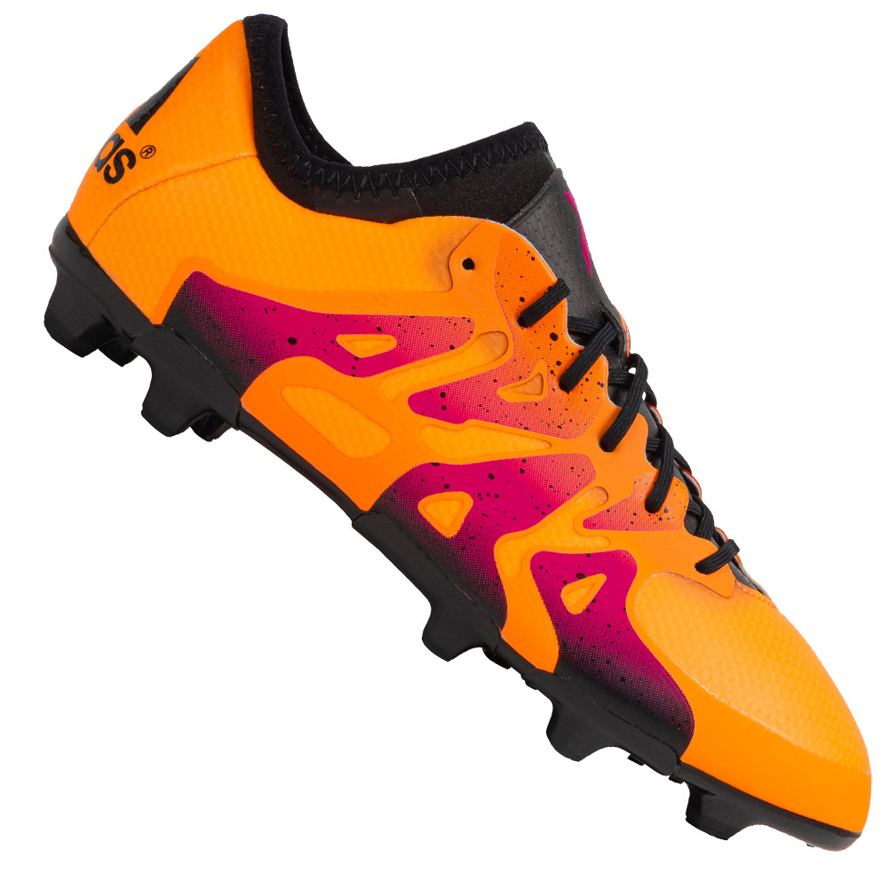 chaussure de foot vissé moulé