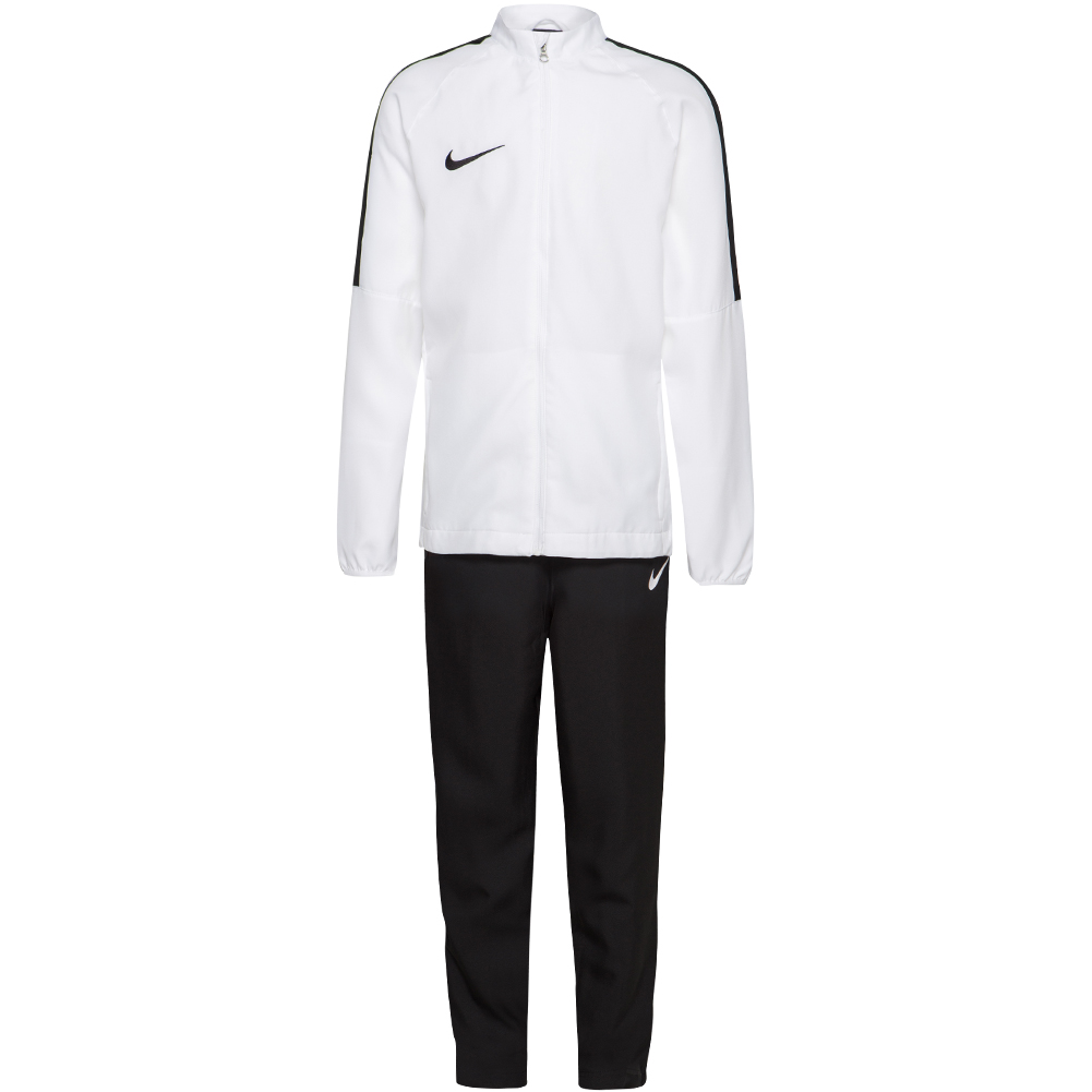 discount nike clothes
