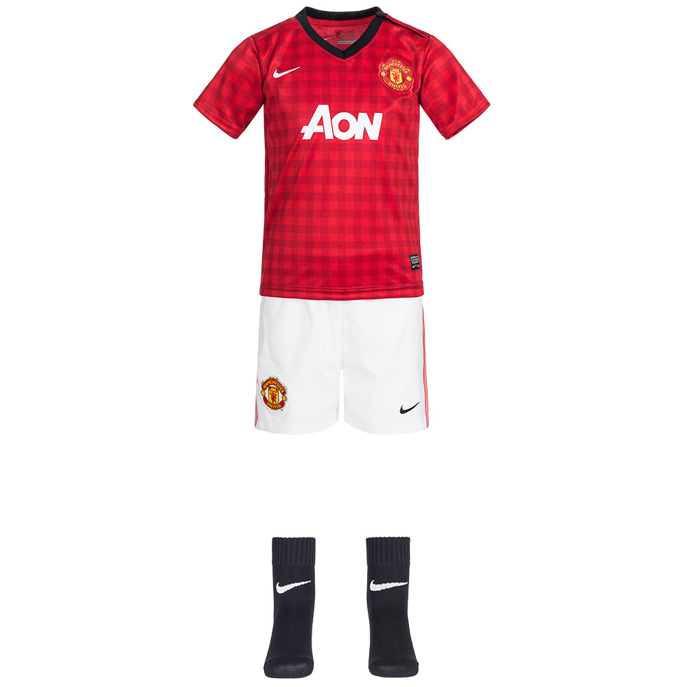 manchester united kit nike