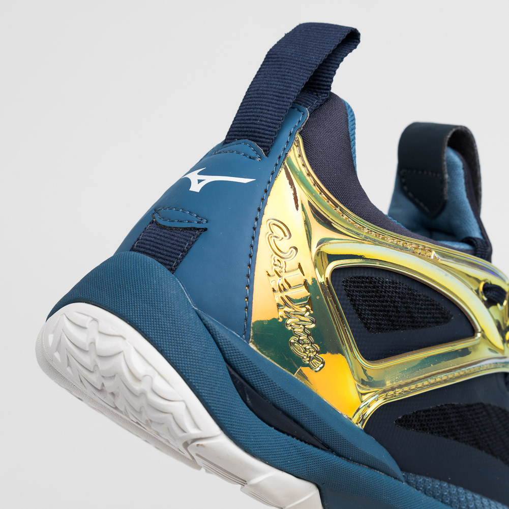 mizuno gladiator