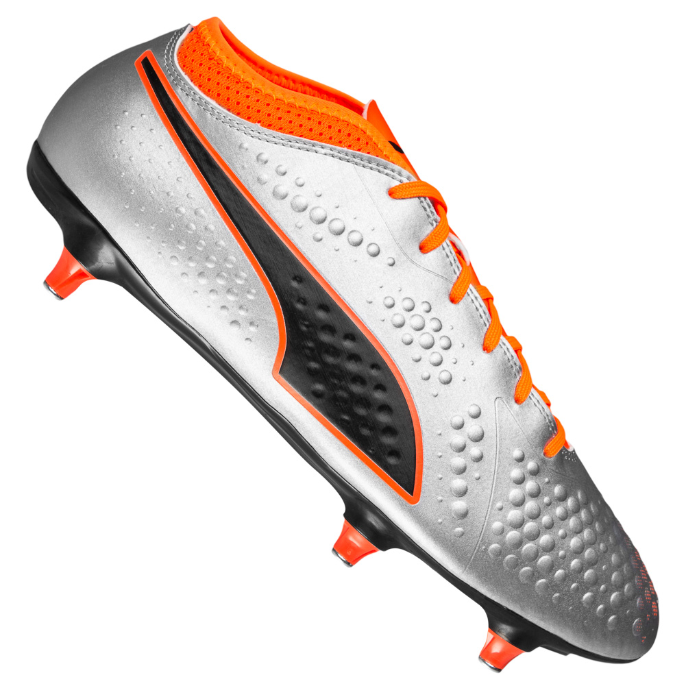 puma football boots metal studs