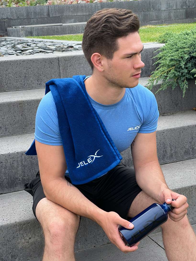 Serviette De Gym AGILE NOW Avec Capuche Et Poches - Microfibre, 130 Cm, Clip Magnétique