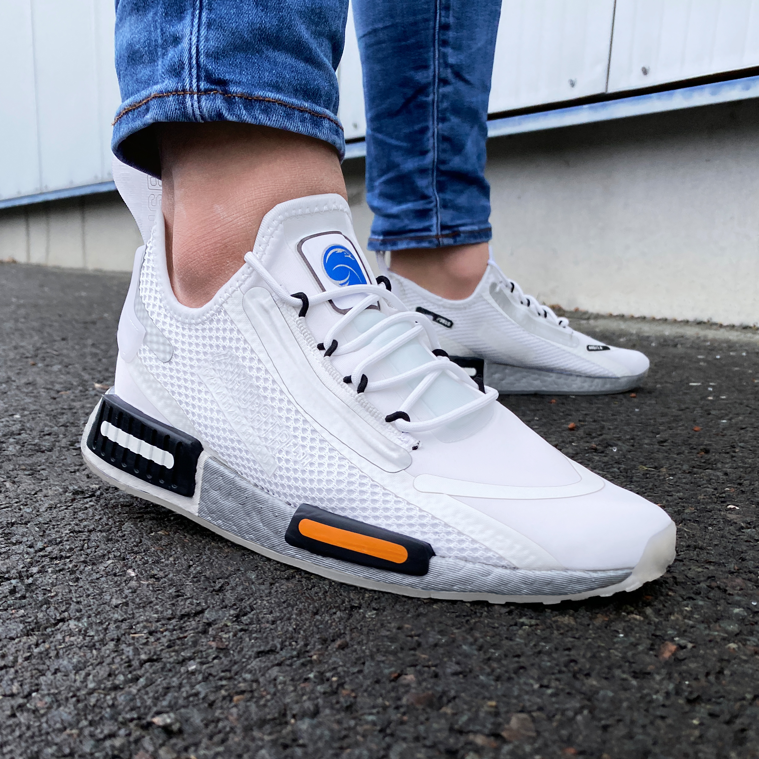 adidas Originals NMD_R1 x NASA Spectoo BOOST Sneaker FX6818 | SportSpar