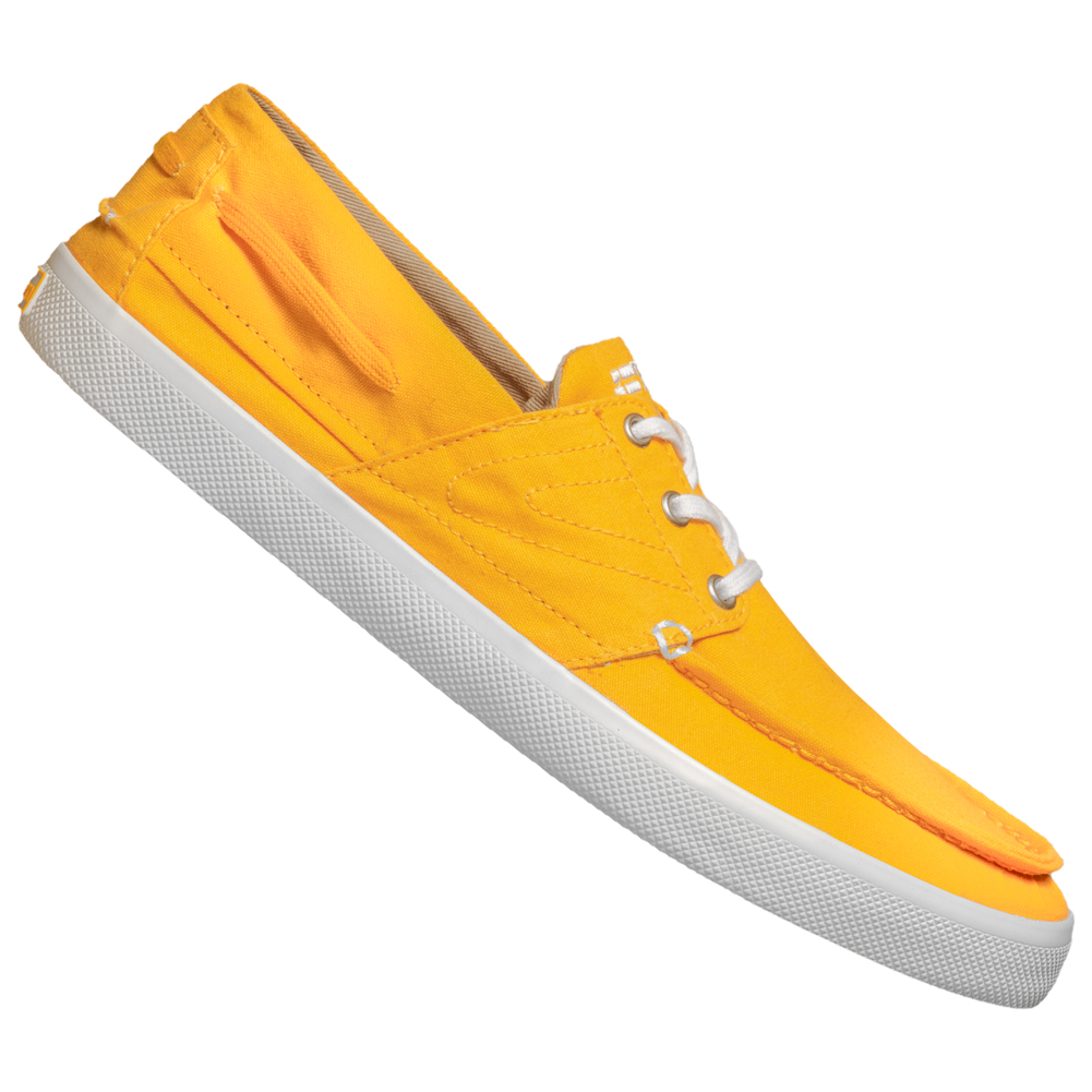 tretorn boat shoes